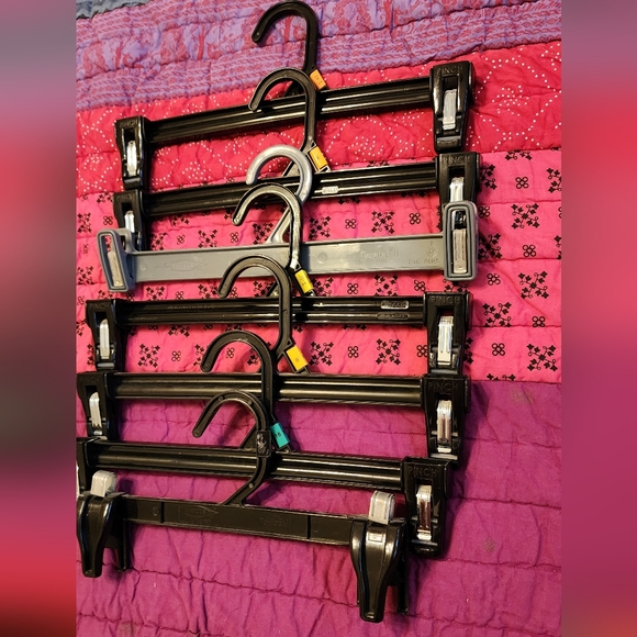 Bundle of 13 hangers - Picture 2 of 6